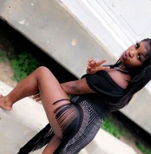 Meet your Posher, Baggz